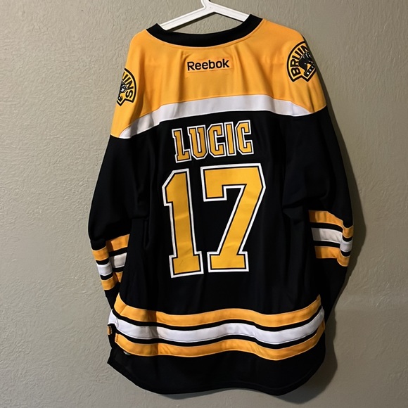 Boston bruins Milan lucic jersey - Picture 2 of 7
